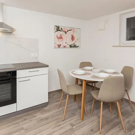 Gong Lägenhet Ljubljana